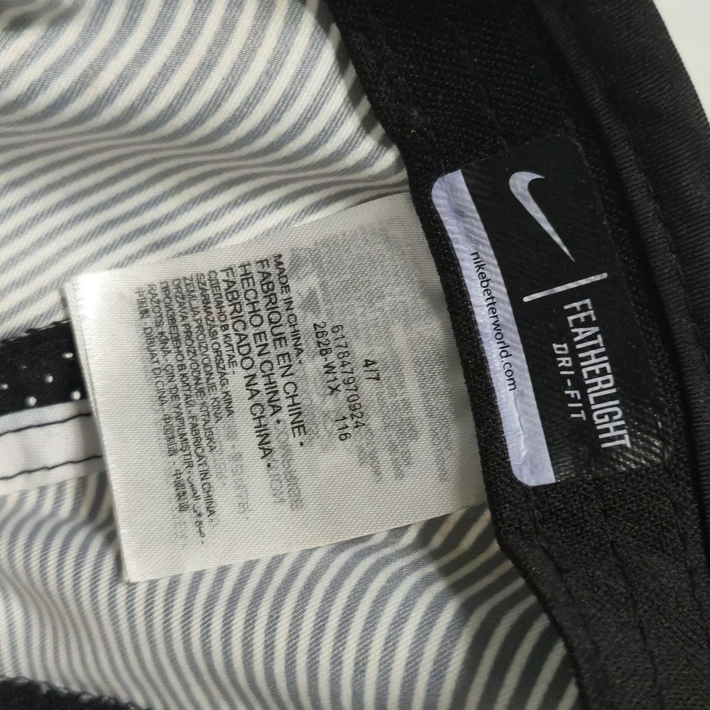 Nike Kids Featherlight Dri-Fit Baseball Cap‎ Hat 4-7 Black White Stripe Swoosh